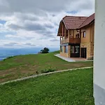 Apartmaji Pr Ambruzarju Apartma Cerklje na Gorenjskem