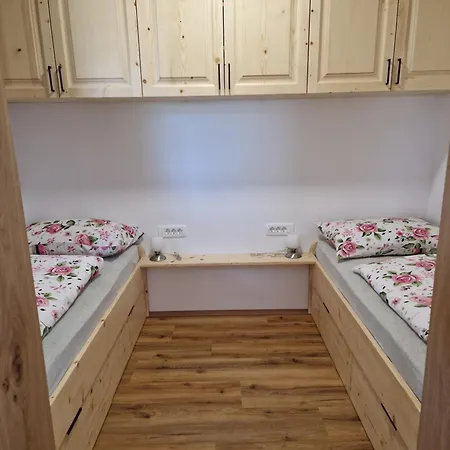 Appartement Apartmaji Pr Ambruzarju Cerklje na Gorenjskem